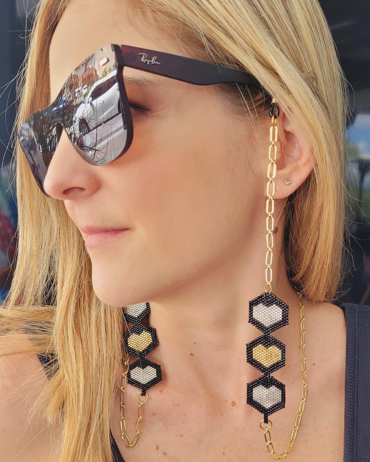 Portagafas Corazones, accesorios tejido a mano en miyuki
